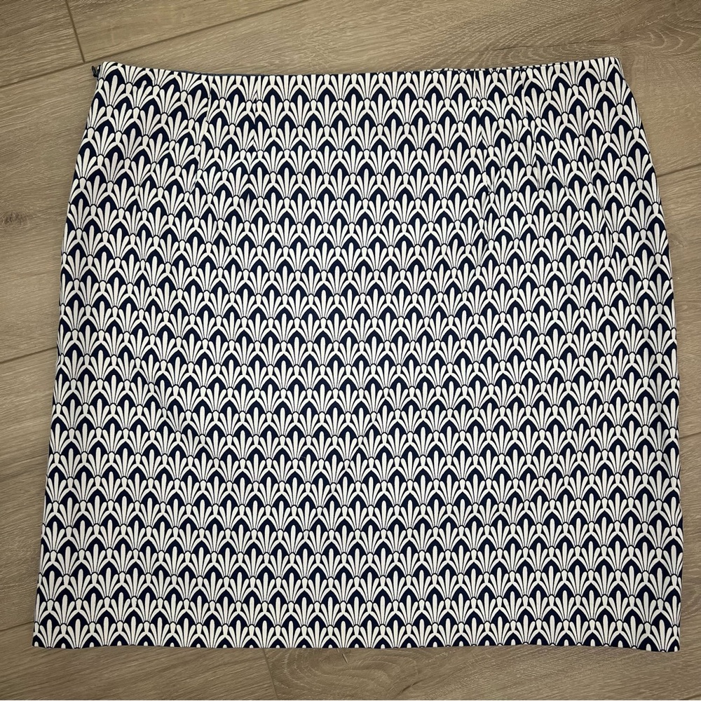 Talbots Skirt 14P Blue White Art Deco Fans Print Side Zip Cotton Blend - Picture 6 of 7